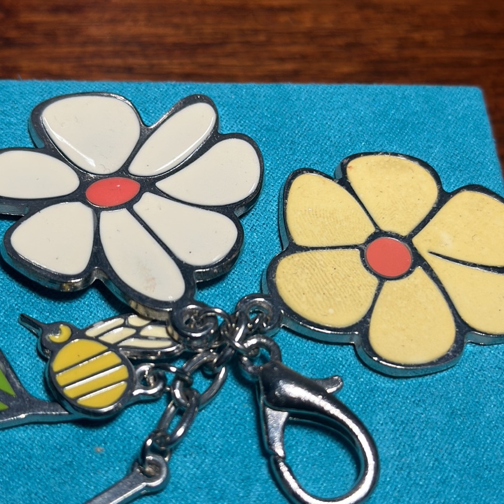 Vintage Nordstrom R Toledo Pop Art Flower Daises Bag Charm